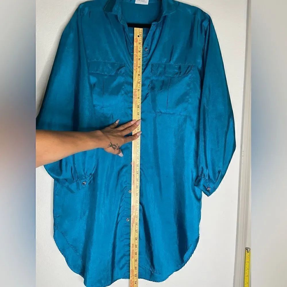 Beautiful Oversized Blue Jayre Blouse - Picture 5 of 6